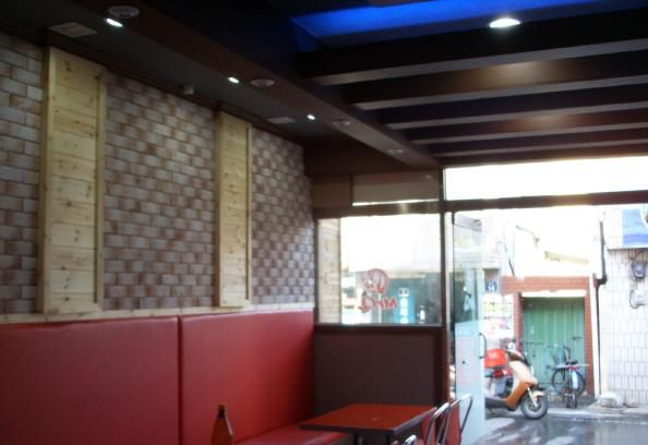 치킨집 인테리어